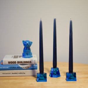 Blå glasljusstakar – Nybro Glasbruk