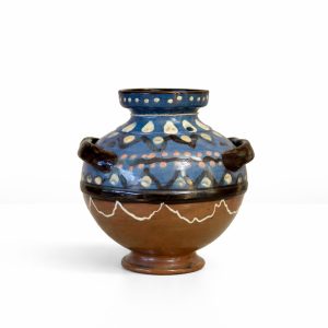 Vintage vas i lergods med blå dekor